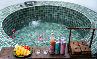 Lujiang Qingxidu B&B (Hefei bathing pool Hot Spring Tourist Resort)