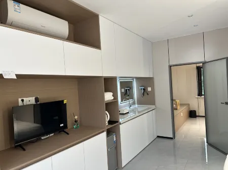 Linxi Town Chengbei Homestay Отели в г. Линьси