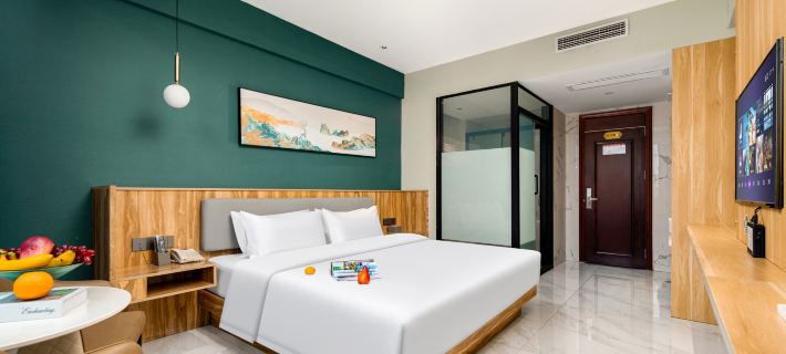 Peace Hotel (Yongcheng Jinboda Plaza Branch) Hotels in YongCheng