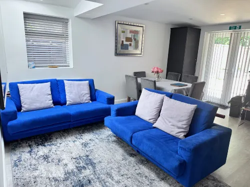 Watford Junction Oasis - Modern 3Br Ensuite with Garden