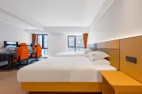 Pullman eSports Hotel (Xi'an International Studies University MixC Branch)