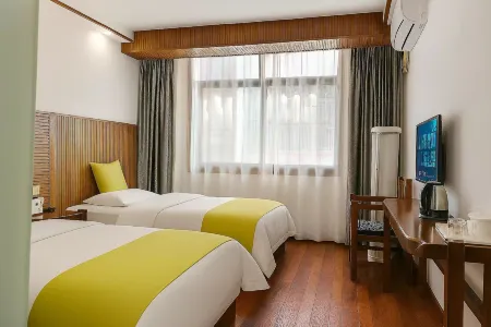 Zhangjiajie IKEA Inn (Tianmenshan Cableway Station)