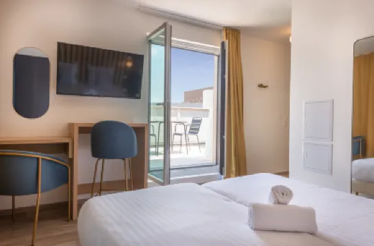 Aparthotel Adagio Access Paris Pont D'Ivry Hotels near Bercy