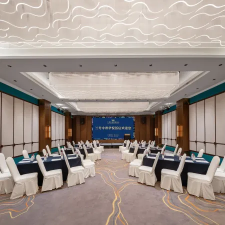 Lankao Zhongzhou Huayue Hotel