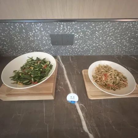Home Inn (Zoucheng Pingyang West Road Xiangyun Square Branch)