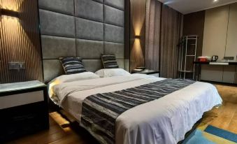 Nanzhao Shuiyunjian Art Hotel