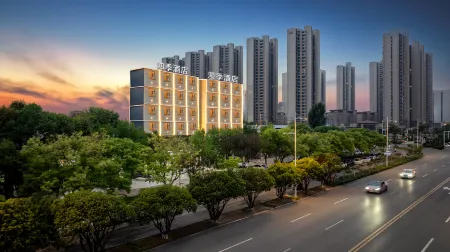 Manji Hotel Отели рядом с достопримечательностью «Jiaozuo University»