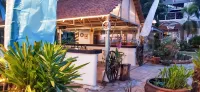 Nataya Round House Coral Bay Resort - С баром