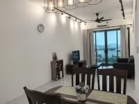 Bahagia Family House in Meritus