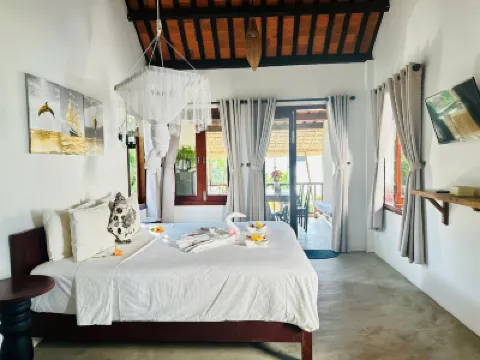 Small Family Homestay 鄰近安邦海灘的酒店