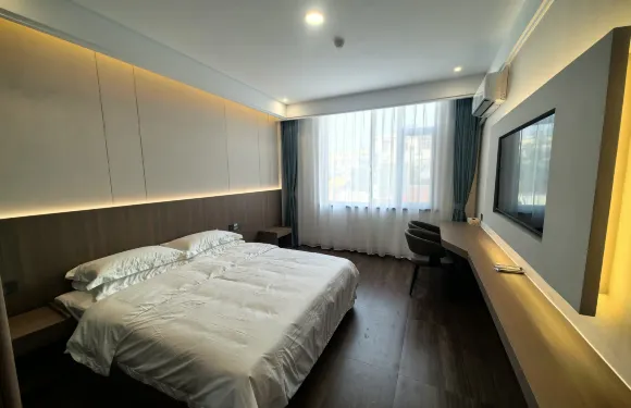 棲霞市桃村鎮易居酒店