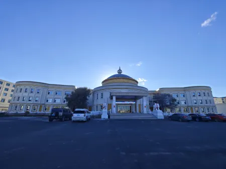 Yuanshangdu Hotel Отели рядом с достопримечательностью «Baotou Light Industry Vocational Technical College Zhenglanqi Branch»