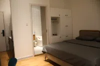 Gia Hotel & Serviced Apartment- Nhon Trach 仁澤縣住宿飯店