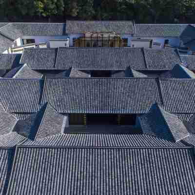 秋長谷里美願村 Hotel Exterior