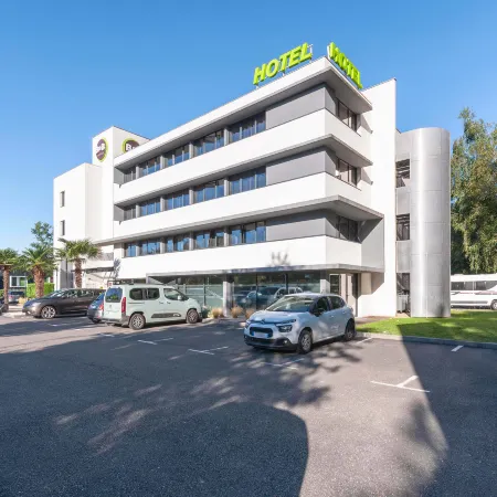 B&B HOTEL Pau Zénith