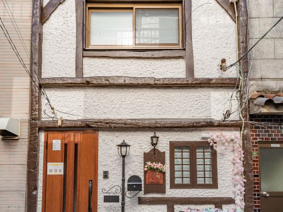 Rinka | 2-minute walk to Hakubashi Station | 2 baths, 2 toilets, sleeps 8