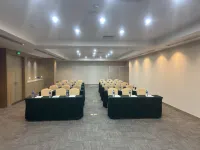 City Holiday Hotel  Guangzhou Baiyun Airport Renhe Metro Exit B - de negocios