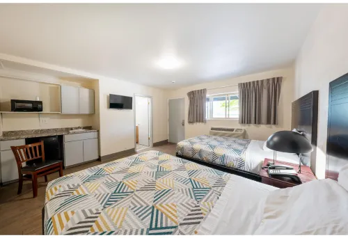 Banfield Studios By OYO Portland OR