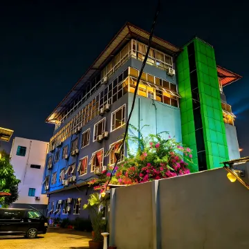 Wealth International Hotel - Zhou Jie Branch - Ikaija Lagos Mohammed Airport Branch