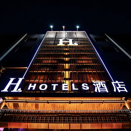 H Hotel