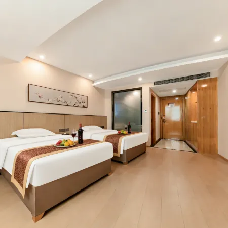 Golden Phoenix Holiday Inn