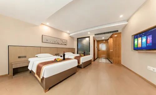 Golden Phoenix Holiday Inn