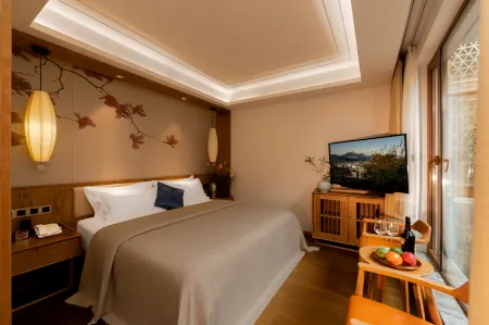 Junan Da·Sky Garden Panoramic Art Hotel (the Old Town of Lijiang Branch)