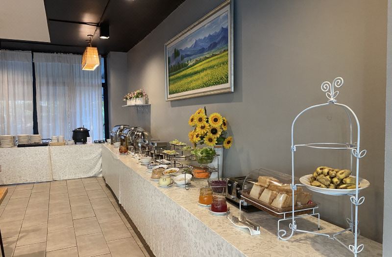 WE Valley Hotel