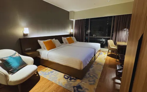 Eleve Suites near BGC and Makati - Infinity Pools