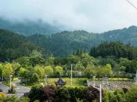 Sunny Lodge Hotels in 