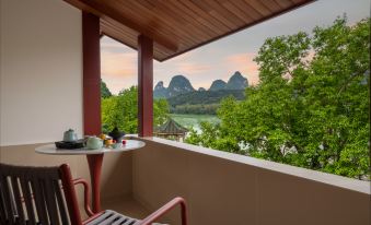 Riverview Hotel