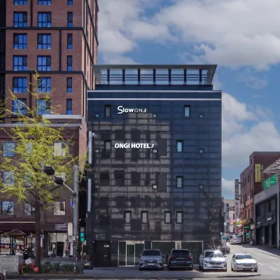 Slowon Hongdae Branch Отели рядом с достопримечательностью «Торговый центр Mecenatpolis»