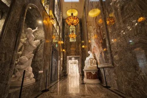 A.C. Art Museum Hotel