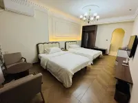 Turpan · Menghuiloulan Homestay (Grape Valley Scenic Area Qingwa Alley) - parkir