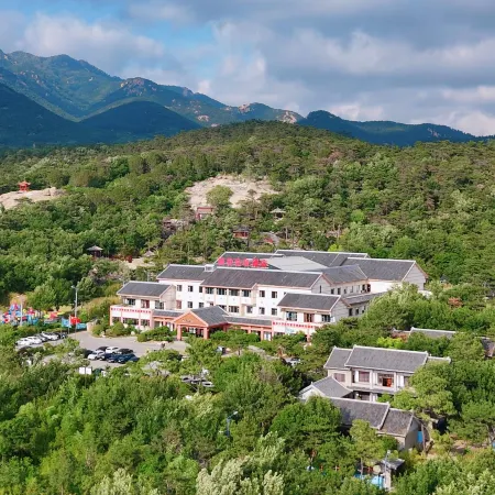 Mengshan Kanggu Hot Spring Hotel