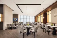 Hampton by Hilton Puning Square - 4-Star