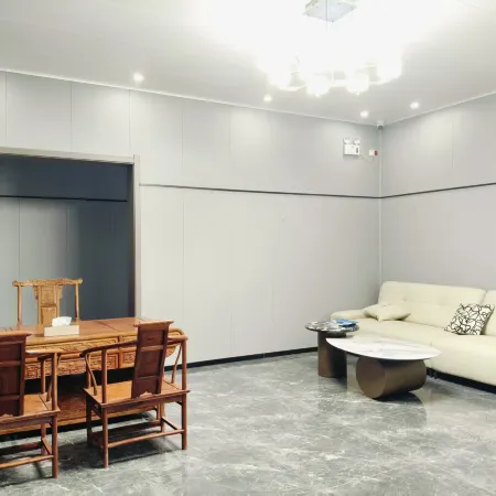 Tekes Zhuangyuange Homestay