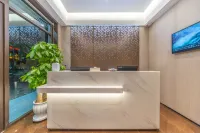 派柏雲酒店（蘭州中心高鐵西客站店） - 2星級