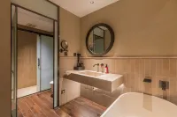 Yunhaiju Design Guesthouse (Dalian Xinghai Square) - Beach