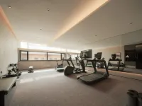 Changchun People's Square Chongqing Road Atour Hotel - Parkplatz