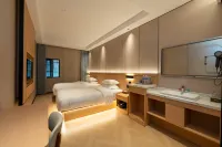 Mantu Light Stay Hotel (Zhangzhou Ancient City Branch) - parking
