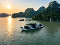 Venus Cruises Halong Bay by Venus Group - Parkering