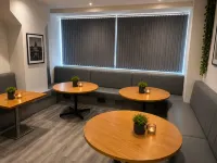The Commercial Hotel - 4-Star