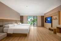 Aiyuan Resort Hotel, West Street, Yangshuo, Guilin - Balkoner