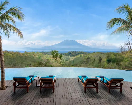 Emana Aruna Hotels near Devil's Tear