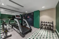 Mooring Manbo · Designer Hotel (Yichang Wuyi Square East Station) - ที่มีฟิตเนส