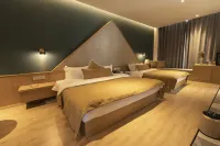 Getang Yaqi Hotel Hotel di Maqên