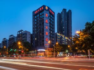 Chongqing Longyin Hotel