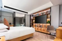 Hillyue International Hotel (Oriental Wanda High-speed Railway Station)