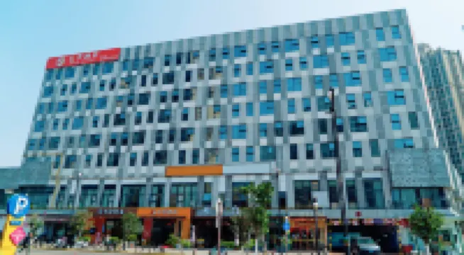 五季酒店（東莞東城地鐵站萬達廣場店）